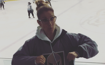 Céline Dion cheering on her son at his hockey game will make your day