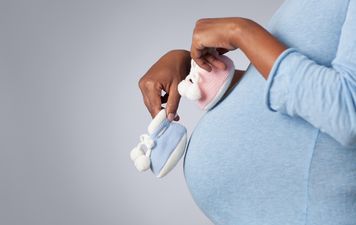 Scientists think they’ve discovered the ideal age to get pregnant