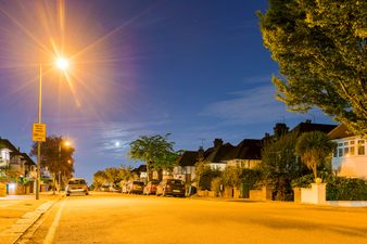 Researchers find link between street lighting and breast cancer