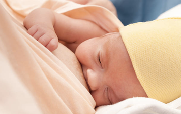 Mum told to breastfeed baby in gym bathroom so men don’t see her