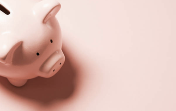 A stranger gave this toddler $20 for the sweetest and saddest reason