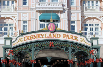 Six-year-old’s final wish to go to Disneyland ‘ruined’ as family denied entry