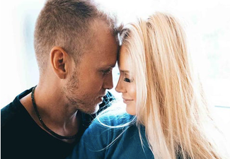 Heidi and Spencer make their debut appearance alongside son Gunner Stone