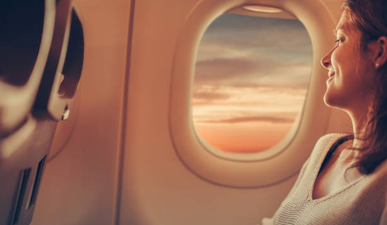 This viral thread about two strangers (maybe) falling in love on a plane is too cute