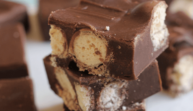 3-ingredient Malteser chocolate fudge that’ll be your new party trick