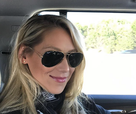 Anna Kournikova criticised for ‘unrealistic’ post pregnancy body weight