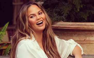 Chrissy Teigen’s hilariously honest pregnancy update has us in stitches