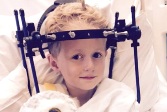 A little boy broke his neck but doctors missed it for 5 weeks