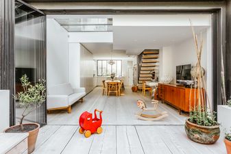 5 STUNNING family-friendly properties you can rent in the UK this spring