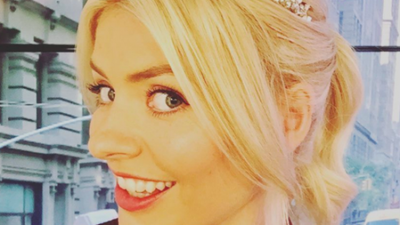 Holly Willoughby is wearing a gorgeous dress to the Brit Awards