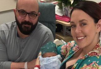A radio DJ gave birth LIVE on air and the recording is beautiful