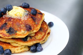 These 3-ingredient blueberry pancakes are just what weekends were made for
