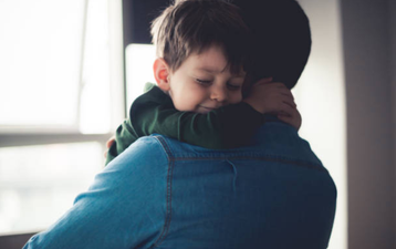 Mum takes to Facebook to call out people who mock and criticise dads