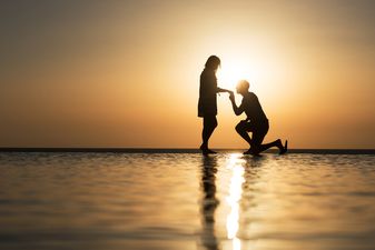 Cheating man proposes to wrong woman and his response is ridiculous