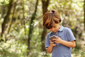 Children who own phones younger are less likely to do well in tests