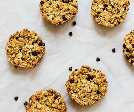 These banana chocolate chip baked oatmeal cups are the perfect grab-and-go breakfast