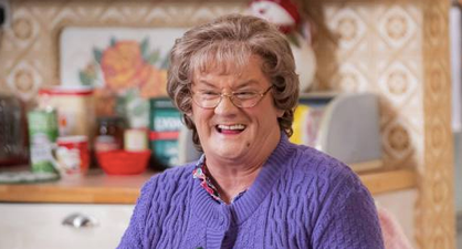 Tissues, receipts, and rosary beads: a handbag only an Irish Mammy could love