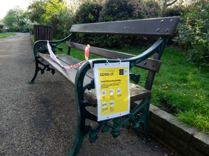 Covid-19: Social distancing “could last years”, says Holohan