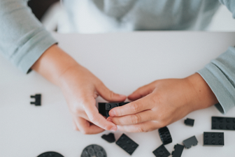 Parents are loving this SUPER organised summer holiday timetable