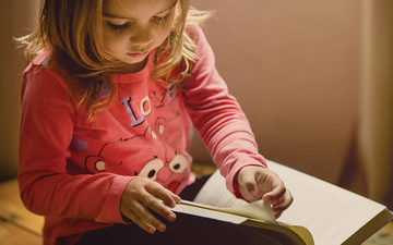 Children living in direct provision and homeless hubs to be gifted a thousand books