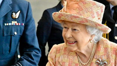 Queen Elizabeth sends Micheal D Higgins Paddy’s Day message as Gaelige