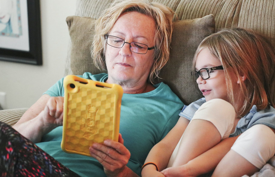 grandparents 'outdated parenting beliefs'