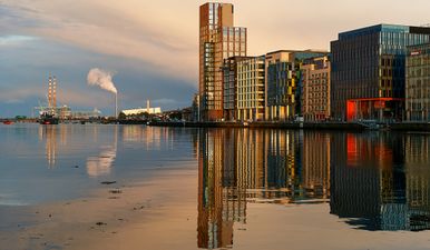 Thousands push for outdoor swimming pool in Dublin’s docklands as pandemic highlights lack of public facilities