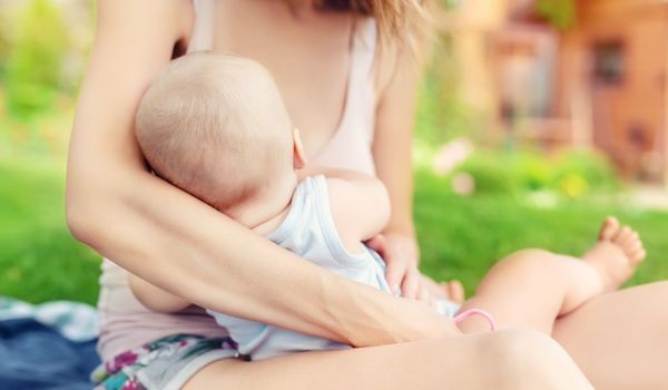 took photos breastfeeding