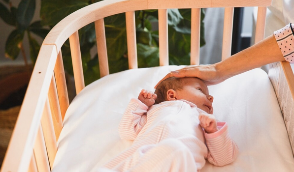 keep your baby sleep routine while over Christmas
