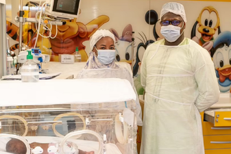 “An endless stream of babies coming out” – Mother of 9 describes incredible birth and daily routine