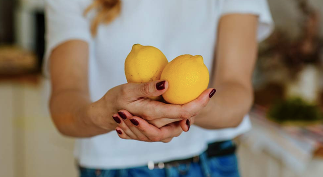 early signs of breast cancer
