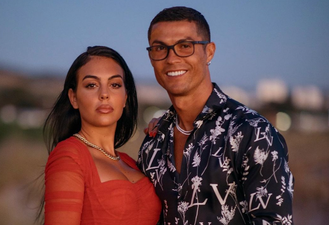 Ronaldo shares first photo of his newborn daughter