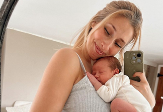 “Have a day off”: Stacey Solomon shuts down mum-shamers