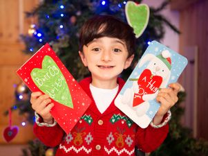 Adam King launches ‘A Hug for You’ Christmas card range in Aldi stores nationwide