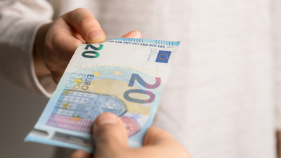 Child benefit payment won’t be backdated, Heather Humphreys confirms