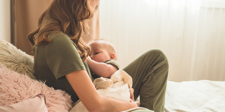 Lactation consultant lists top tips for establishing an early breastfeeding routine