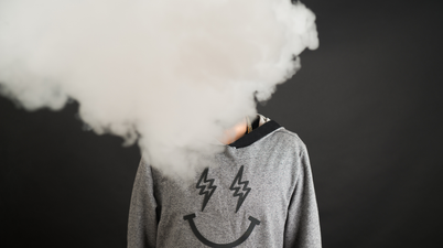 Lack of laws around vaping in Ireland is ‘normalising’ the act of smoking to children